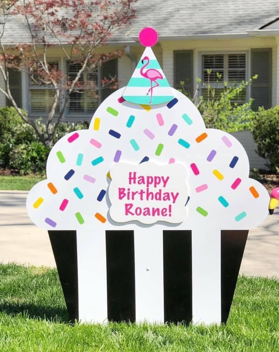 birthday yard signs Newport Beach, CA Orange County Storks